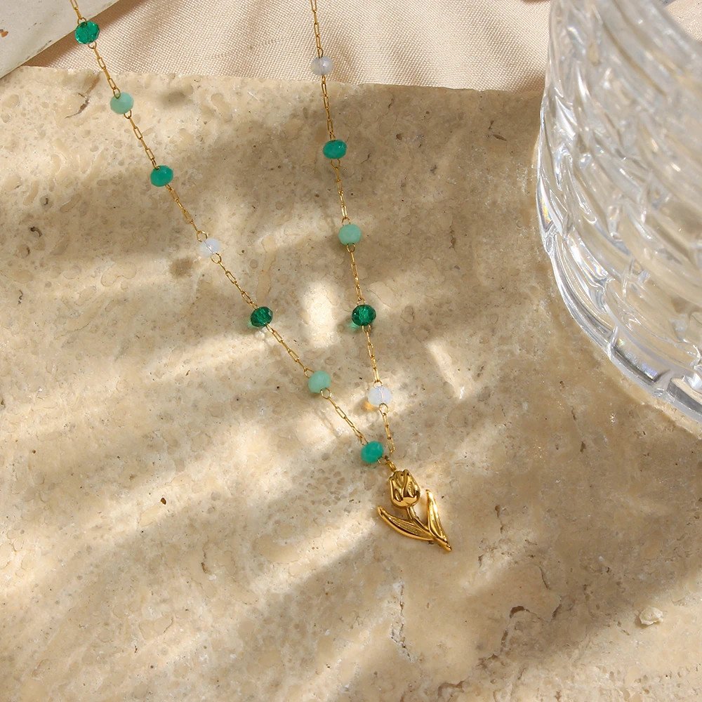 Closeup of the Tulip Beaded Gold Necklace.