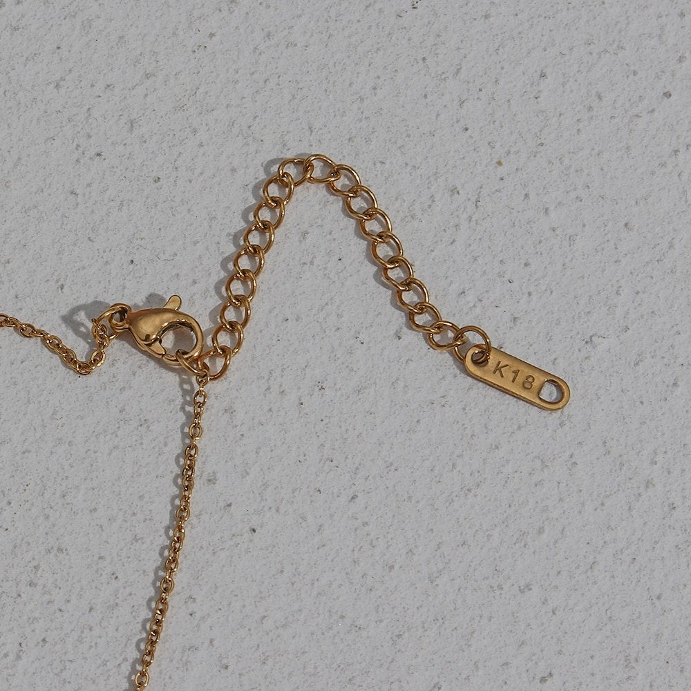 Closeup of the clasp on the necklace.