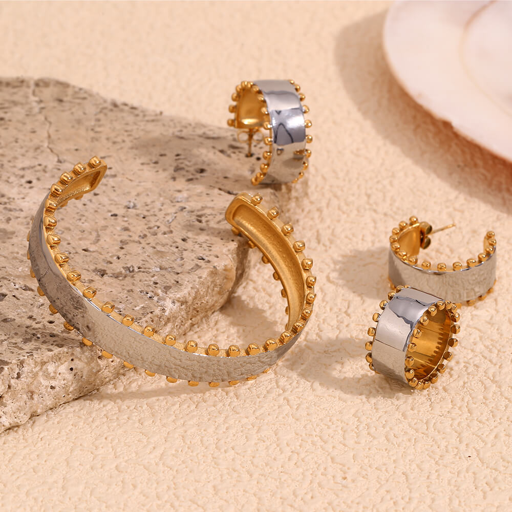 Closeup of the Space Explorer Ring.