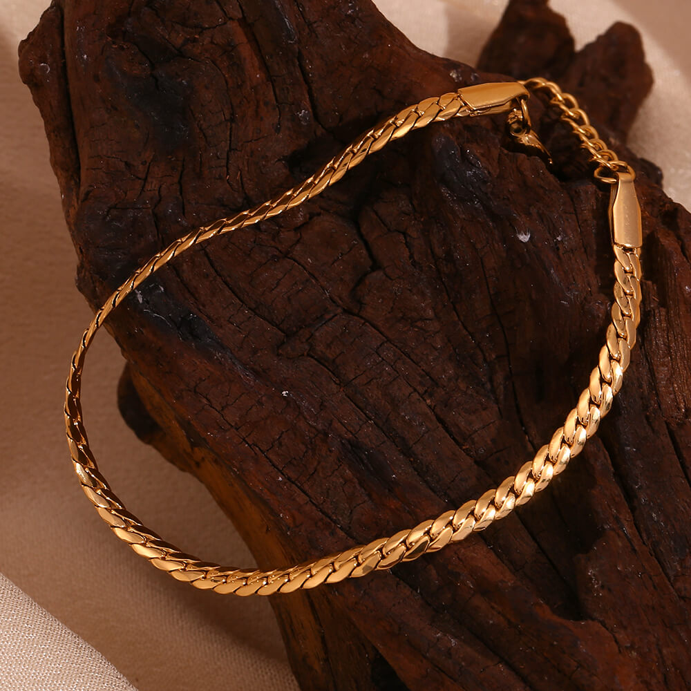 Closeup of the Tiny Gold Link Bracelet.