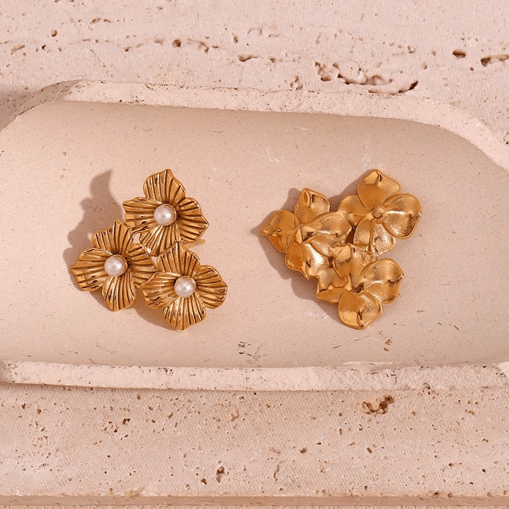 Front and back view of the Flower Cluster Gold Pearl Earrings.