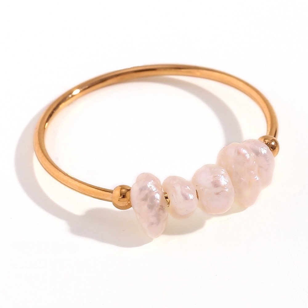 Organic Pearl Gold Ring.