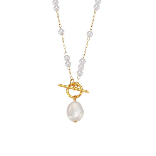 Pearl Drop Gold Necklace.